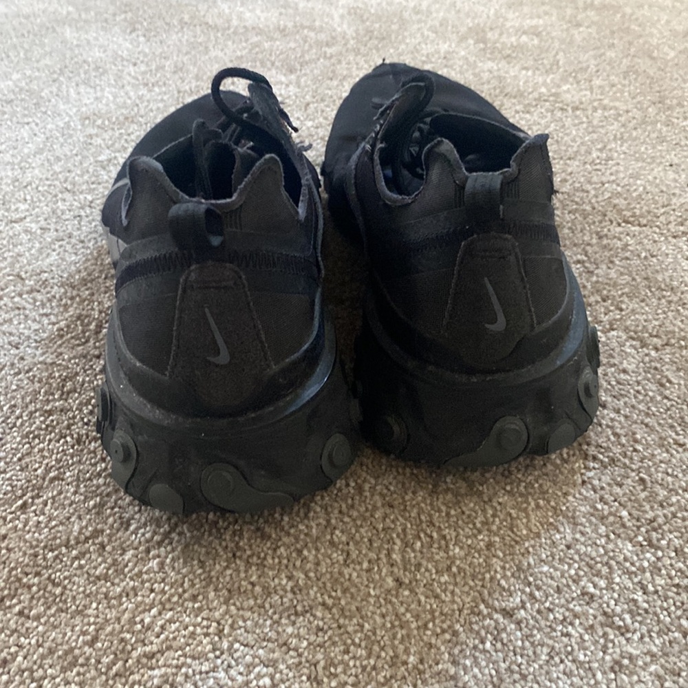 Nike React Element Size 10 - image 3
